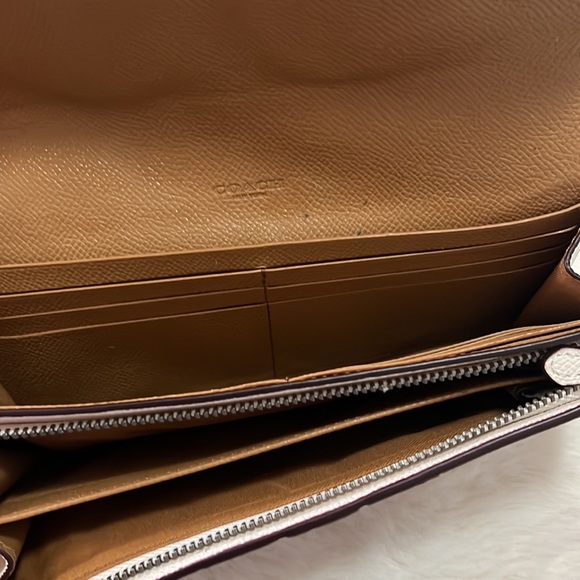 Coach Bear Wallet Limited Edition - Picture 3 of 9